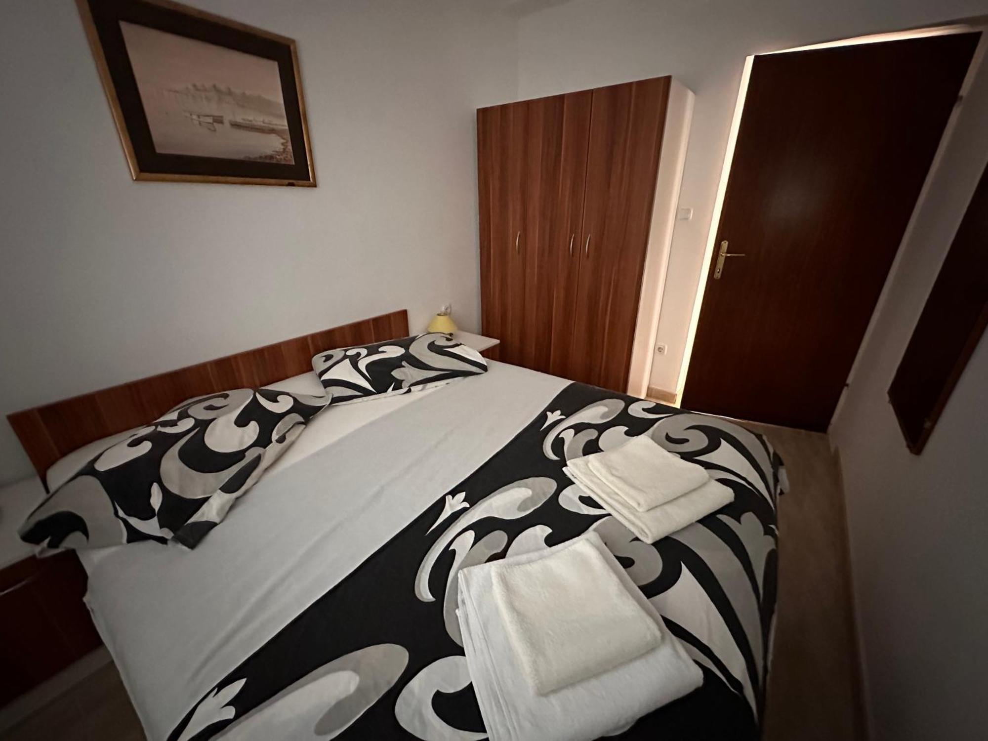 Apartments Gurman Супетарска-Драга Экстерьер фото
